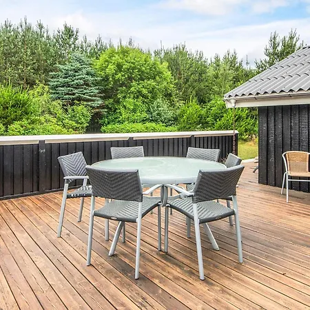 6 Person In 度假居