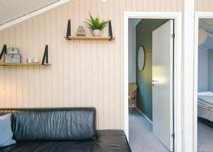 6 Person In Semesterbostad *