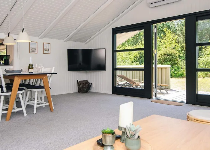 6 Person In Semesterbostad